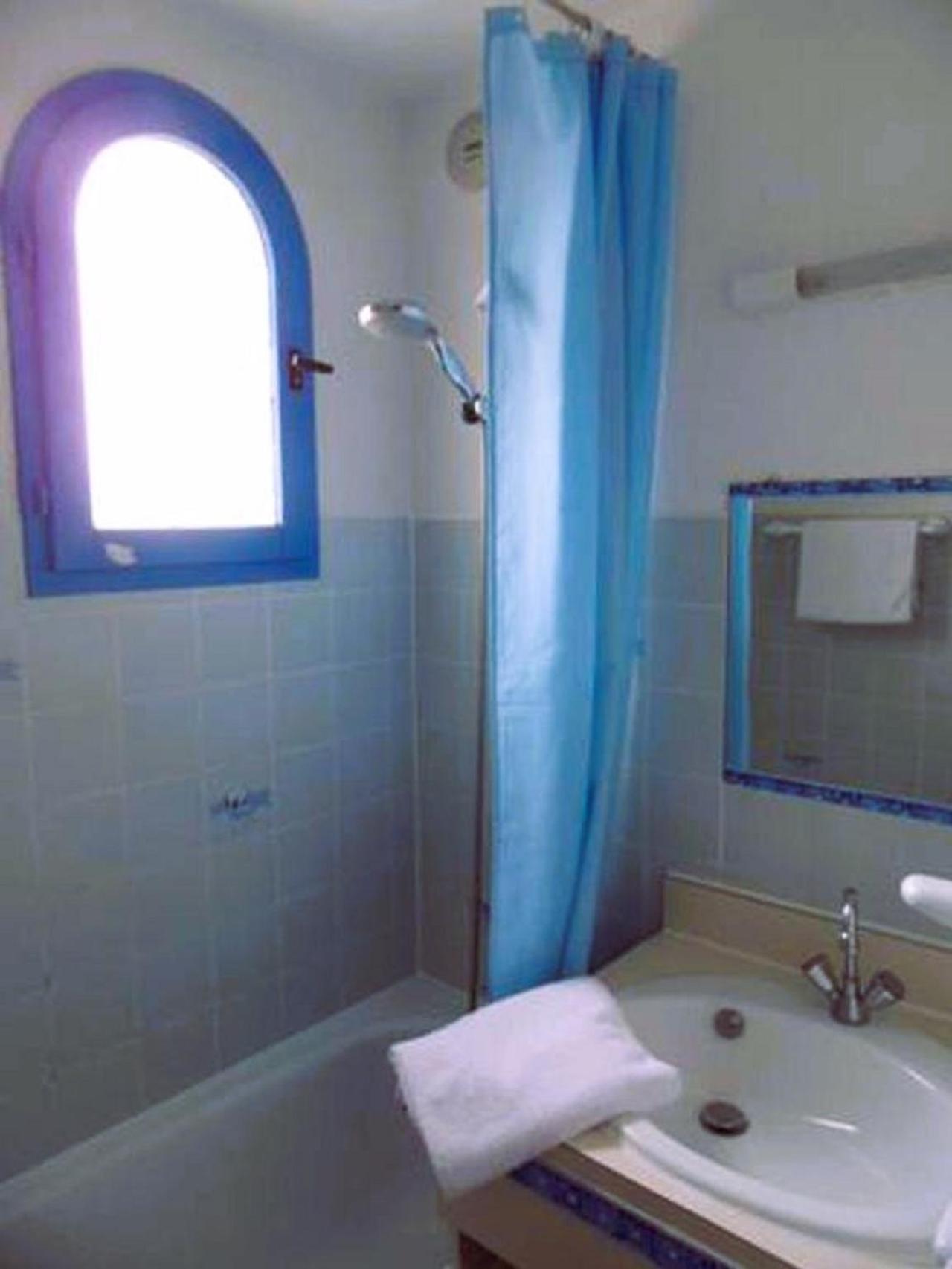 Hotel Alhambra Agde Exterior photo