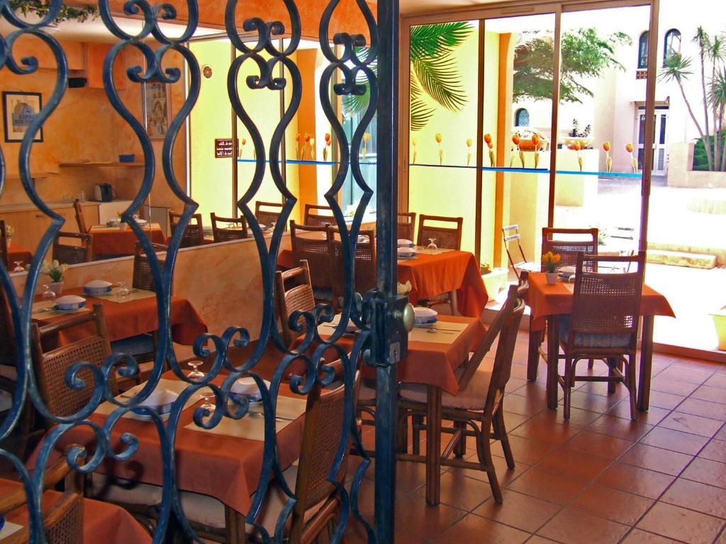 Hotel Alhambra Agde Room photo